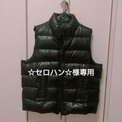 【セロハン様専用】大きめダウンベスト  メンズＬサイズのサムネイル