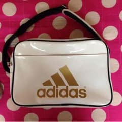 adidas エナメル バッグのサムネイル