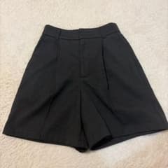 ブラック ショートパンツのサムネイル