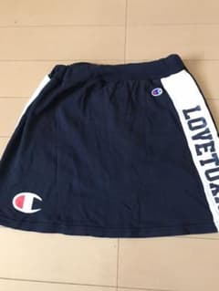 専用 他の方購入禁止！！LOVETOXIC ✖チャンピオンスカート160のサムネイル