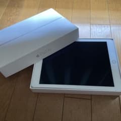 Apple iPad Air 2 本体 シルバー 箱付きのサムネイル