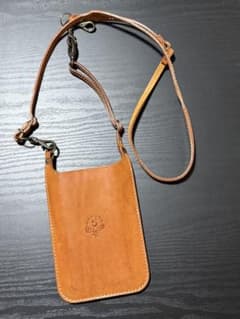 レザー スマホショルダーバッグ 前面ポケット付きのサムネイル