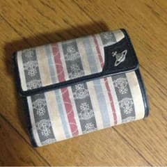 ヴィヴィアン財布  お買得  まだまだ使えます。のサムネイル