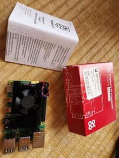 Raspberry Pi 4B 4GB(ファン付き)のサムネイル