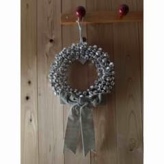 クリスマスリース 鈴とリボン付き