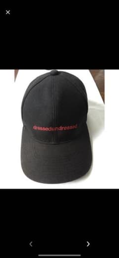 dressedundressed キャップ 赤文字のサムネイル