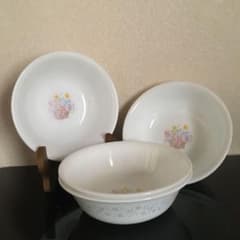 ❣️ブラックフライデー✨コレール ✨サラダ＆スープボール✨のサムネイル