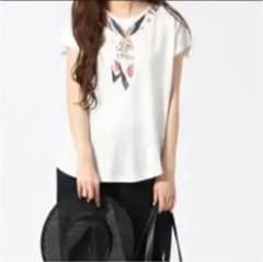 美品 ジーナシス Tシャツ スカーフ柄のサムネイル