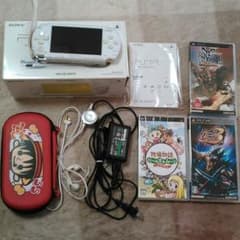 PSP  説明書、箱付き　ソフト三個セットのサムネイル