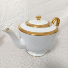 大倉陶園 ティーポット 片葉金蝕 ゴールド OKURA - メルカリ