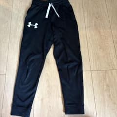 Under Armour 黒 ジャージ　ズボン　YXS 120のサムネイル