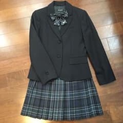 ポンポネット スーツ　160卒業式・受験のサムネイル