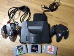 ニンテンドー64本体、コントローラー2個、ソフト3本のセットのサムネイル
