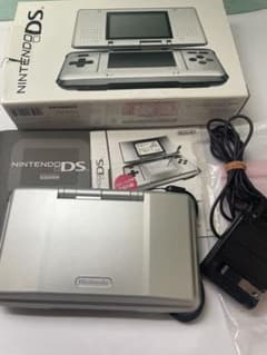 初代ニンテンドーDS プラチナシルバー 箱・説明書・充電器付き