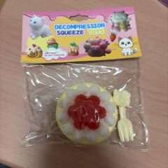 DECOMPRESSION SQUEEZE TOYS ケーキ スクイーズのサムネイル