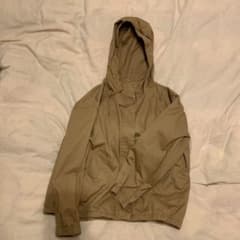 マウンテンパーカーのサムネイル