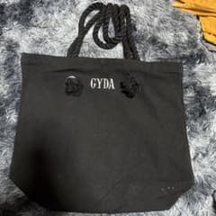 GYDA ブラック トートバッグのサムネイル