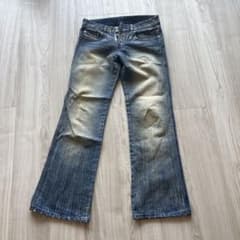 m*o様 DIESEL デニムパンツ ブーツカット ダメージ加工のサムネイル