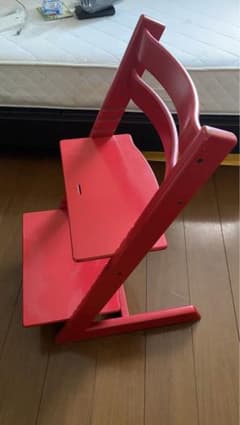 お子様椅子のサムネイル