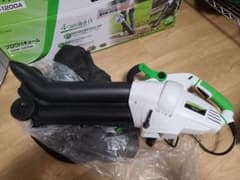 【値下げ】ブロワバキューム GBW-1200A庭掃除　落ち葉掃除　タカギのサムネイル