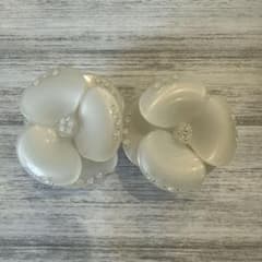 アレクサンドル ドゥ パリ 双子カメリアバレッタのサムネイル