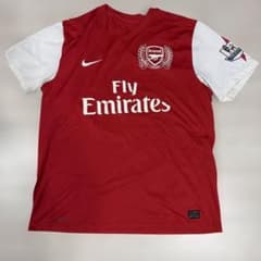 Arsenal Nike ファン・ペルシー 125周年ホームユニフォーム Arsenal Nike ファン・ペルシー 125周年ホームユニフォーム - メルカリ