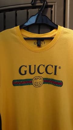GUCCI ロゴ 半袖 Tシャツ イエロー Mサイズ - メルカリ
