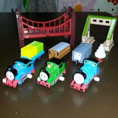 値下げしました！トーマス☆カプセルプラレール 4のサムネイル