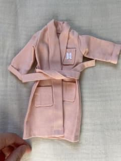 BTS マテルドール　フィギュア　服　韓国のサムネイル