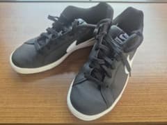 NIKE COURT ROYALE スニーカー ブラックのサムネイル