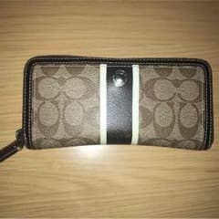COACH 長財布のサムネイル