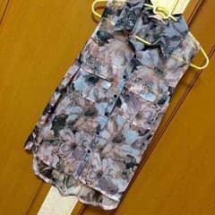 【やけくそなう】花柄ブラウスのサムネイル