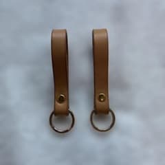 牛本革(ヌメ革)ミニループキーホルダー 2個セット ハンドメイド　キーホルダーのサムネイル