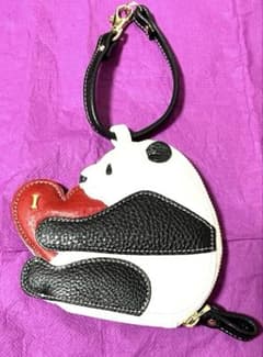 新品☆レア☆Iチャーム付き☆IBIZA パンダ コインケース レザー ハート