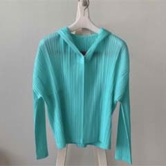 PLEATS PLEASE ISSEY MIYAKE 長袖プルオーバーパーカー PLEATS PLEASE ISSEY MIYAKE 長袖プルオーバーパーカー - メルカリ