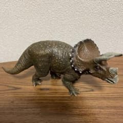 御船恐竜博物館　トリケラトプス　フィギュアのサムネイル