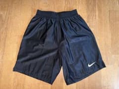 NIKE ハーフパンツ ブラック 160のサムネイル