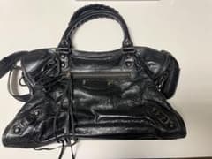 永遠の定番】Balenciaga City ショルダーバッグ 【値下げ不可】 - メルカリ