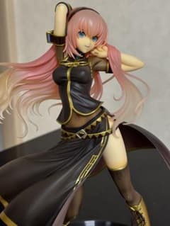 巡音ルカ Tony ver. 1/7 完成品フィギュア - メルカリ