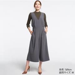 みゅま様専用  新品☆ユニクロ VネックサロペットMのサムネイル