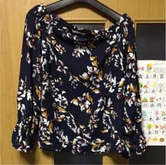 レディーストップス 美品 値下げしました❗️のサムネイル
