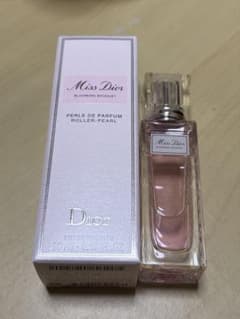 Dior Miss Dior ブルーミングブーケ ローラーパール 20mlのサムネイル