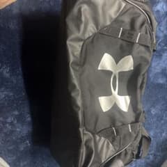 UNDER ARMOUR ボストンバッグ ブラックのサムネイル