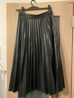 レザー ロングプリーツスカート 即購入可のサムネイル