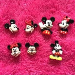 ディズニーボタン☆7個セットのサムネイル