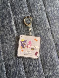 LOTTE × Sanrio アクリルキーホルダーのサムネイル