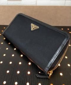 PRADA プラダ ラウンドファスナー 長財布 ナイロンのサムネイル