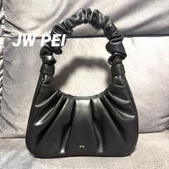 【美品】JW PEI ハンドバッグ ブラック ギャザーハンドルのサムネイル