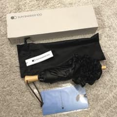 [美品] サンバリア 100  2段折 フリル ブラック 木ストレート手元のサムネイル