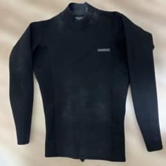 Quiksilver 黒 長袖 タッパーのサムネイル